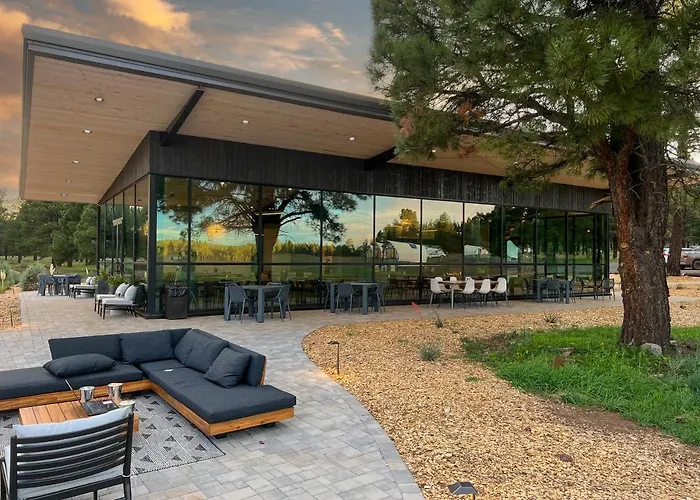 Backland Luxury Nature